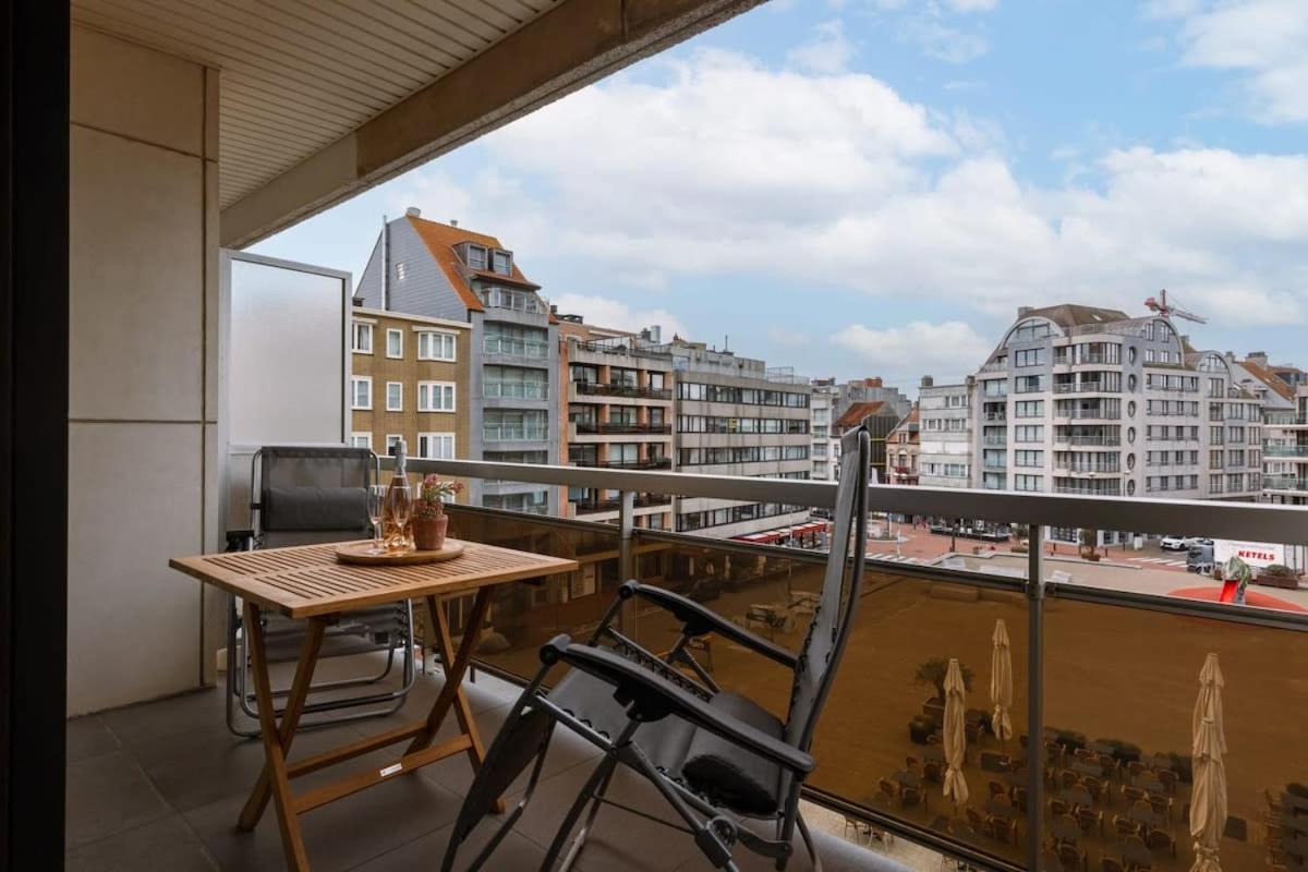 Modern Apartment In Centre Of Knokke Exterior photo
